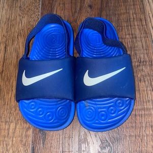 Nike Boys Blue Slide Sandals Size 8